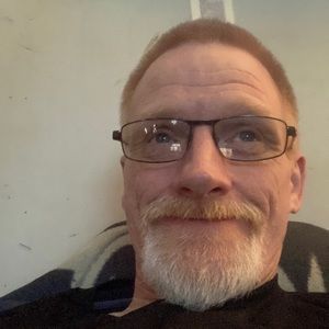 Meet your Posher, Chirs